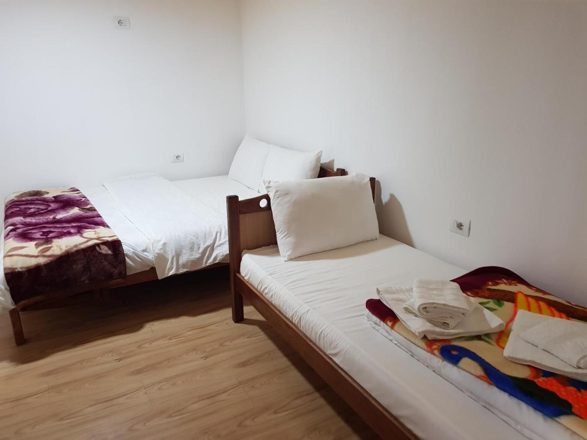 Bujtina Sherifaj Valbone Exterior foto