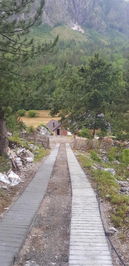 Bujtina Sherifaj Valbone Exterior foto