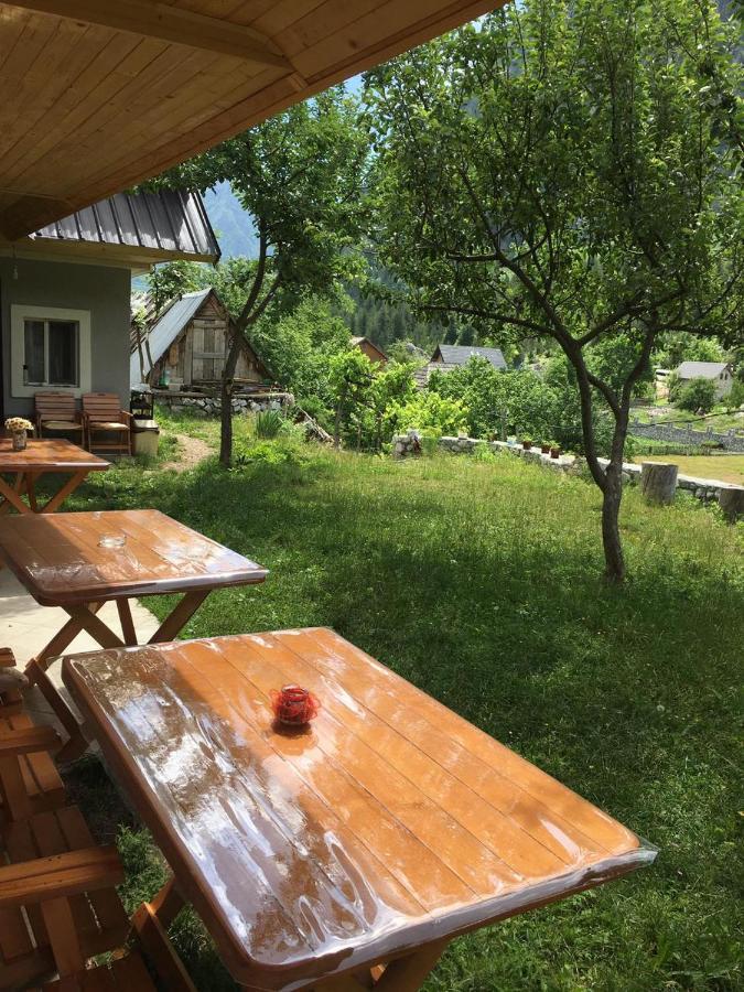 Bujtina Sherifaj Valbone Exterior foto